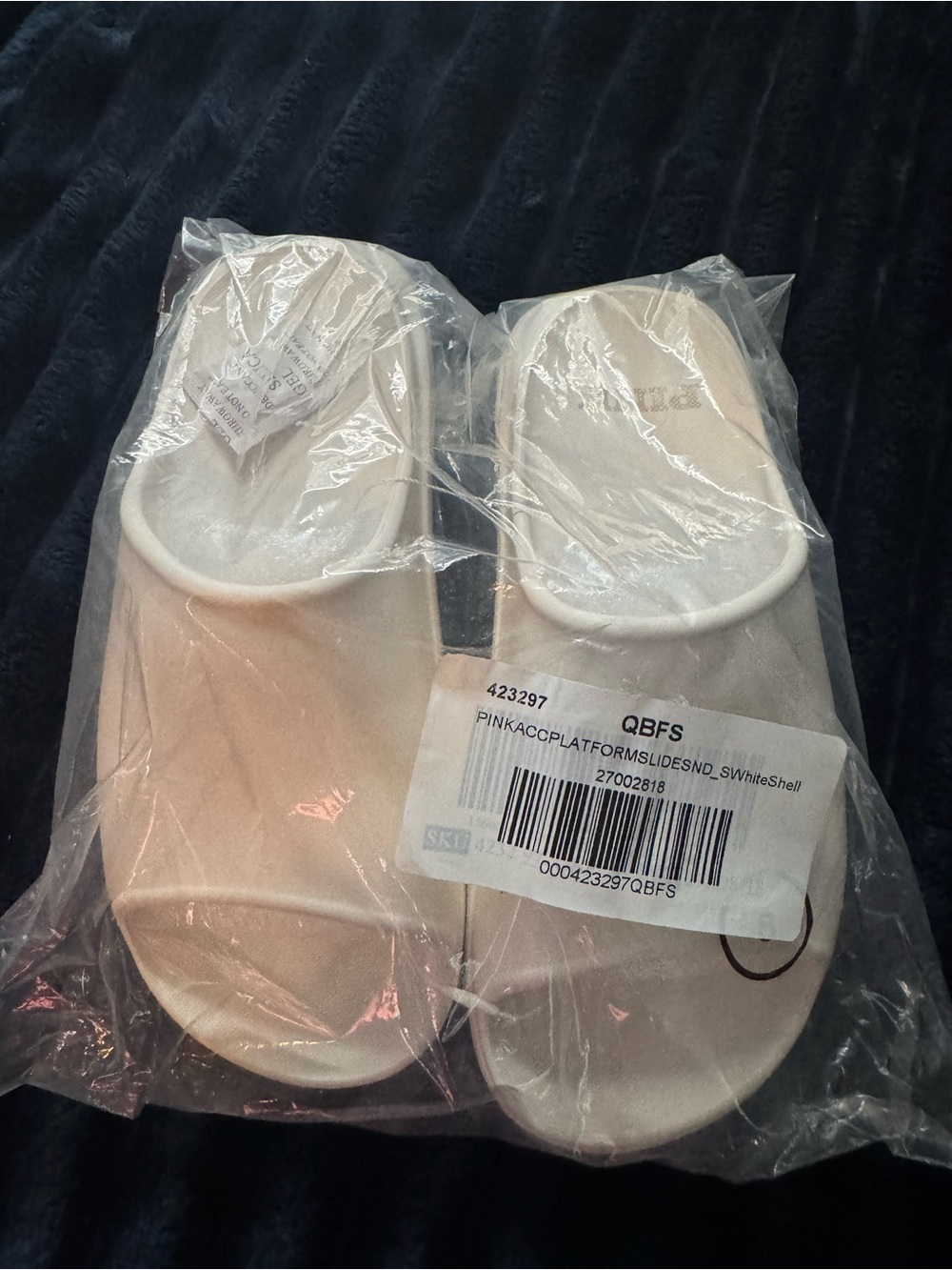Victoria’s Secret Women's Pink Platform Slide Sandals size 5/6